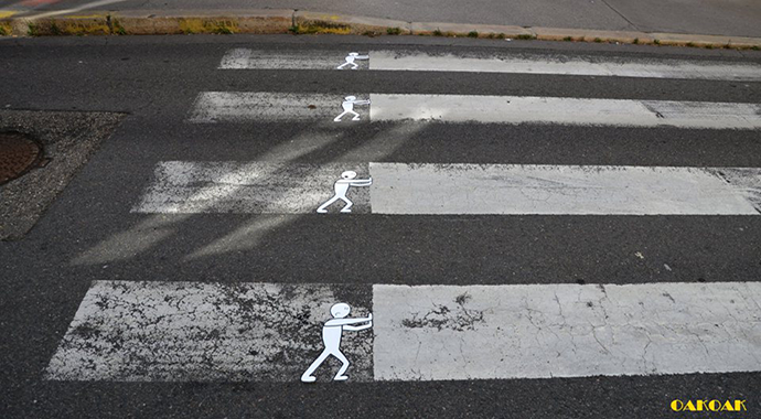 Street art illusions by OakOak http://goo.gl/6q2lRv