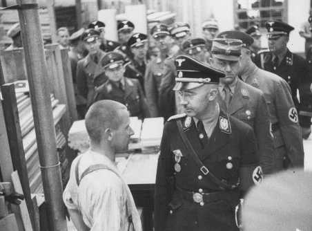 Himmler in Dachau