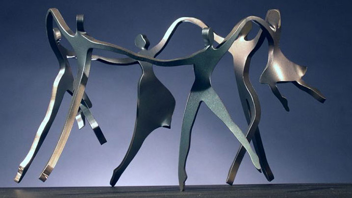 Dancing family, steel sculpture, Boris Kramer