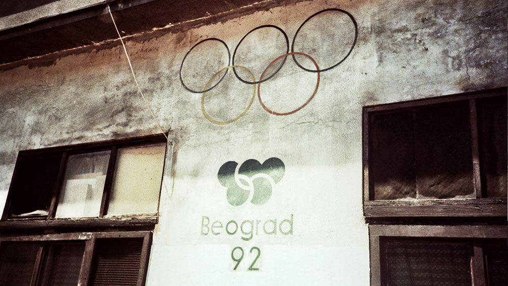 Fotografije čitateljki, Lazara Marinković, Promo za Olimpijadu – jedan od najstarijih stensila u Beogradu