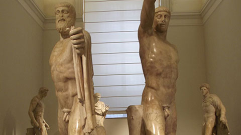 National-Archaeological-Museum-of-Naples,-Tyrannicide_group,-Harmodius-and-Aristogeiton_thumb