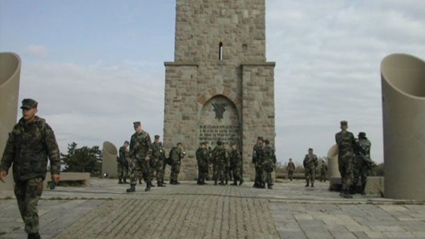Vojnici KFOR-a na Gazimestanu