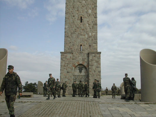 Vojnici KFOR-a na Gazimestanu