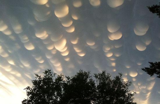 Mammatus Clouds Over Saskatchewan, Image Credit: Craig Lindsay