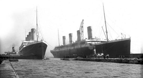 Olimpik i Titanik, foto: Robert John Welch