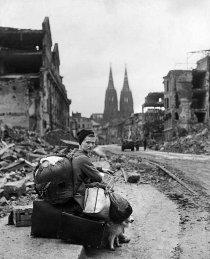 Foto: John Florea, Cologne, Germany 1945