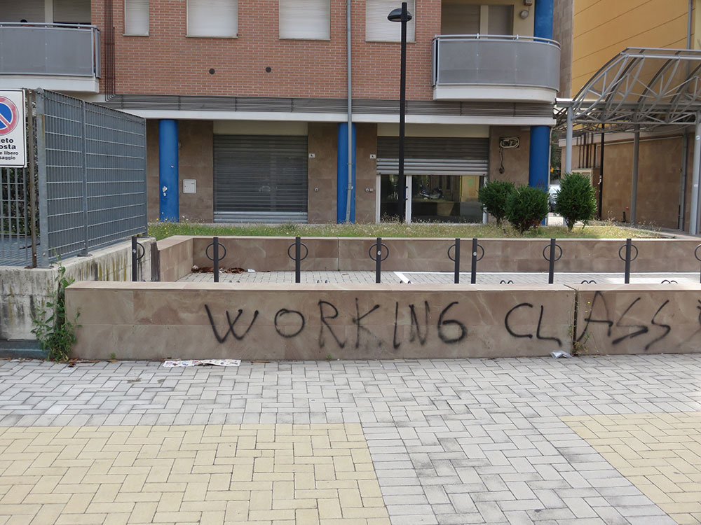 Bolonja, natpis Radnička klasa na zidu