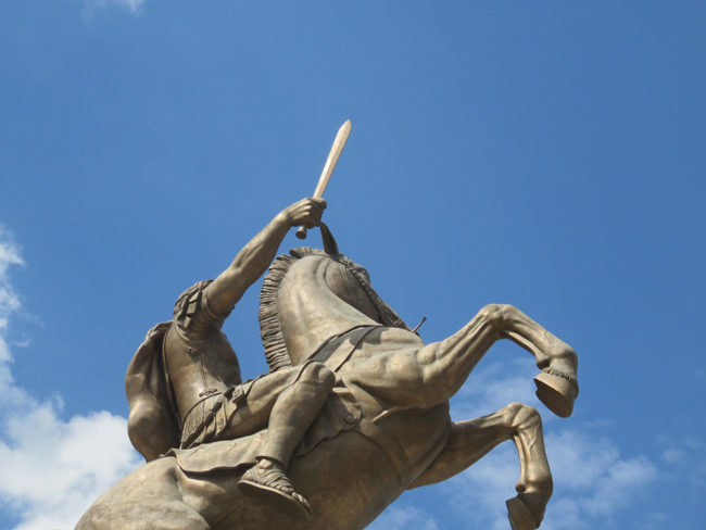Spomenik u Skoplju: Aleksandar Makedonski na konju