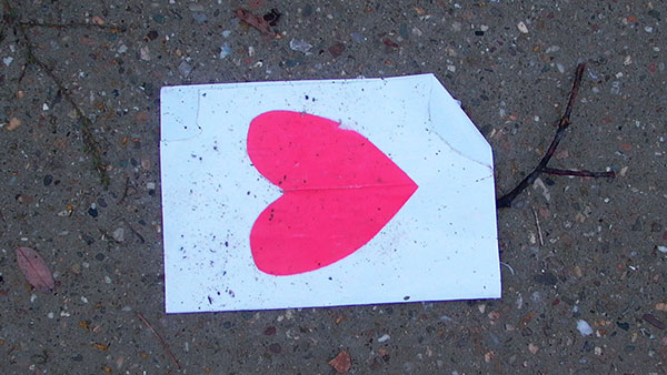 srce na ulici