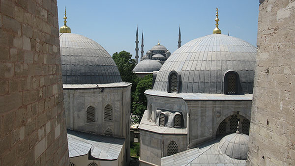 Aja Sofija, pogled na Plavu džamiju, Istanbul