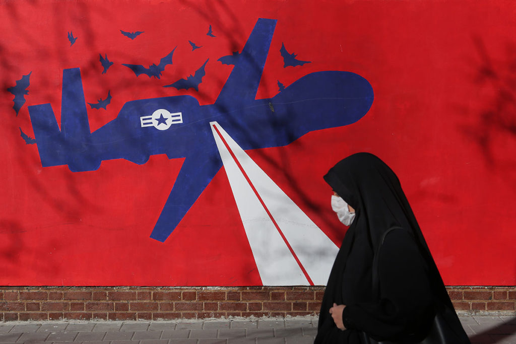 Teheran, mural na ogradi bivše američke ambasade, foto: Konstantin Novaković