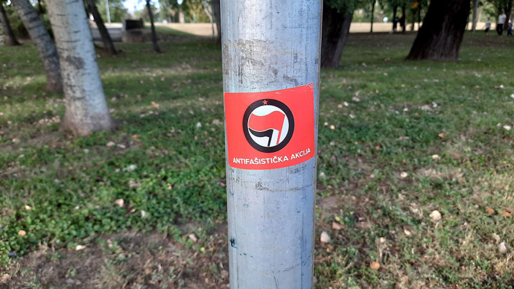 Nalepnica: Antifašistička akcija