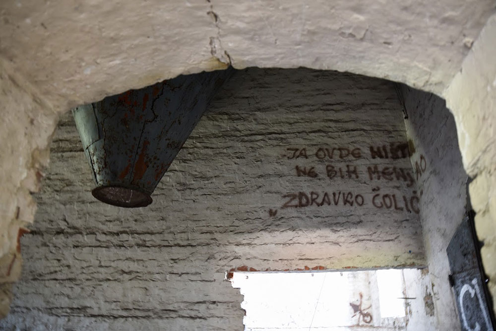 Natpis na zidu: Ja ovde ništa ne bih menjao, Zdravko Čolić