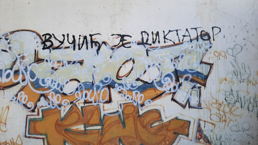 Grafit: Vučić je diktator
