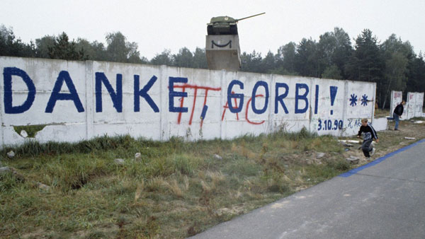Hvala Gorbi, 3.10.1990 (dan ujedinjenja Nemačke), foto: RIA Novosti/Boris Babanov/Wikimedia Commons
