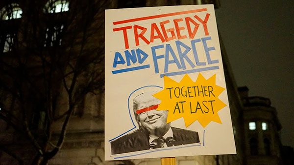 Tragedija i farsa konačno zajedno, protesti u Londonu 30.1.2017, foto: Neda Radulović-Viswanatha